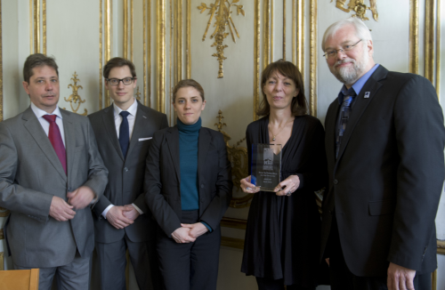 French Government Receives IDA Award'