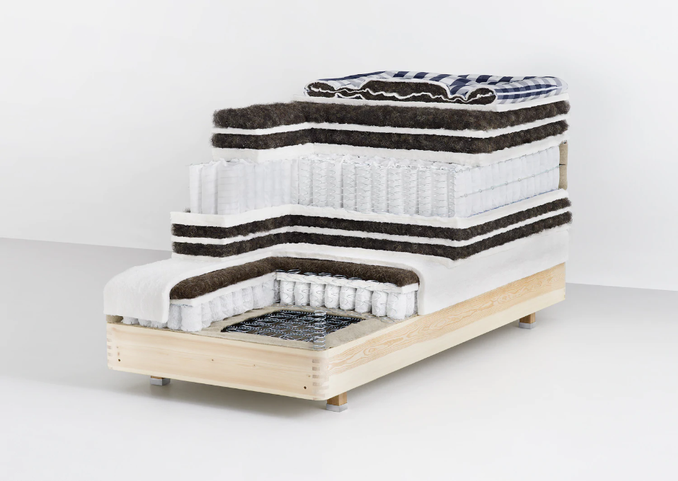 The H&auml;stens 2000T Creates a Weightless Sleep Experi'