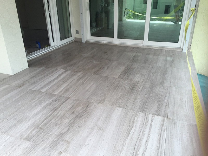 Installing Laminate Flooring Plantation FL Logo