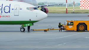 Aircraft Tractor Market