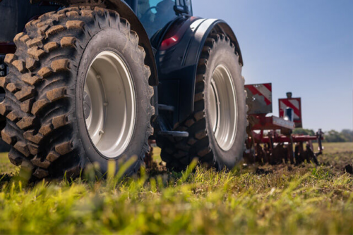 Agriculture Tractor Tires Market'