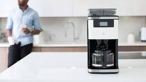Smart Coffee Machine Market SWOT Analysis by Key Players: De