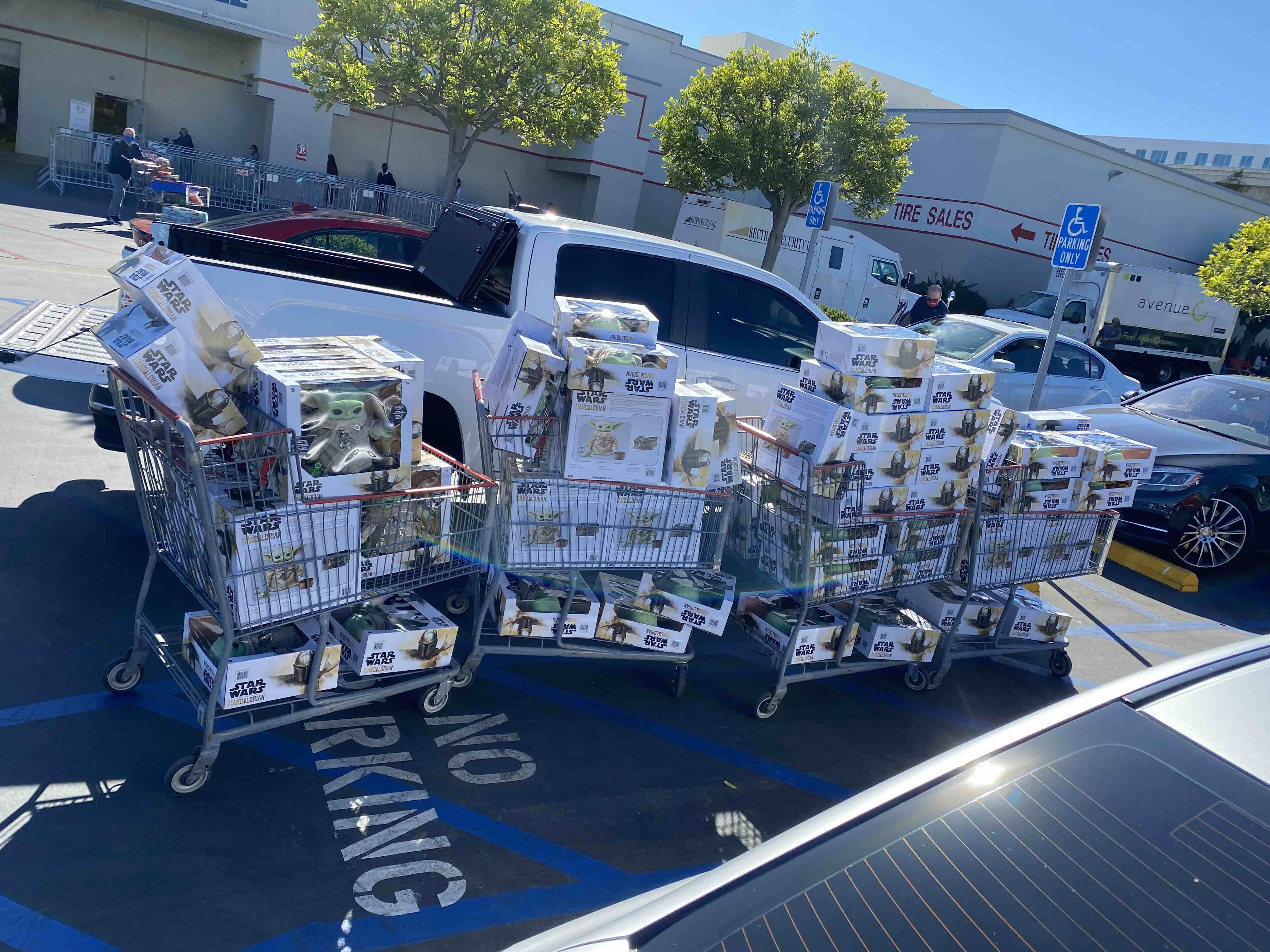 AFutureSuperHero California Love Tour Baby Yoda Christmas