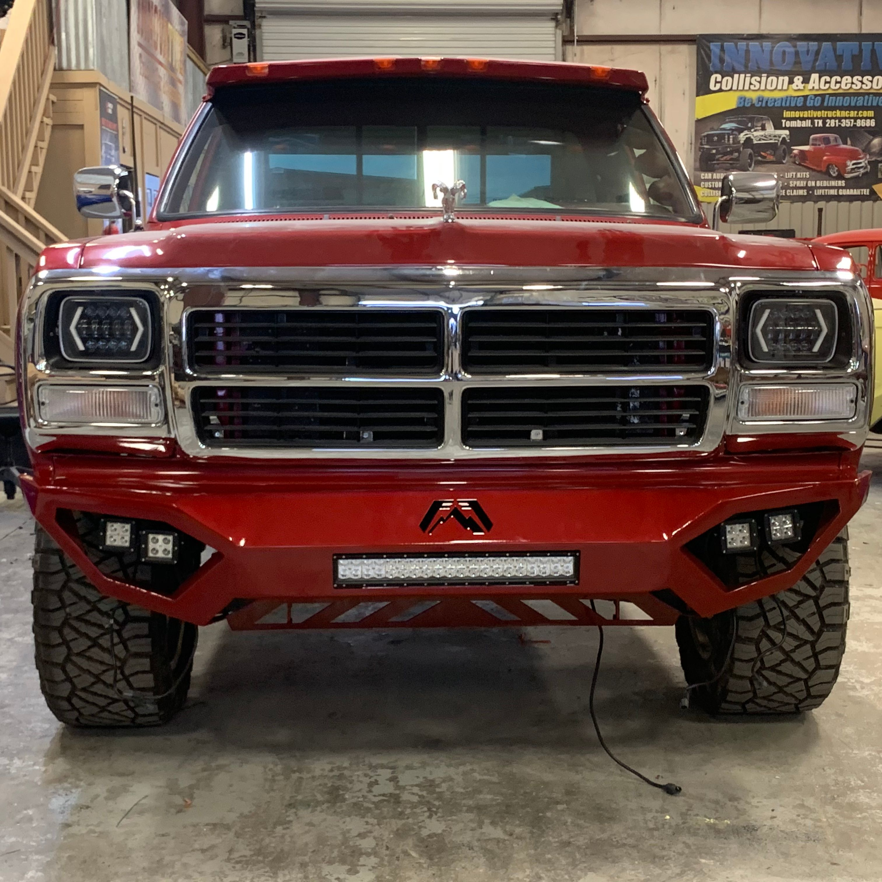 Auto Body Shop'