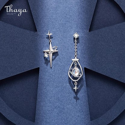 Christmas Sales with Offer Up to 30% Off on Thaya'