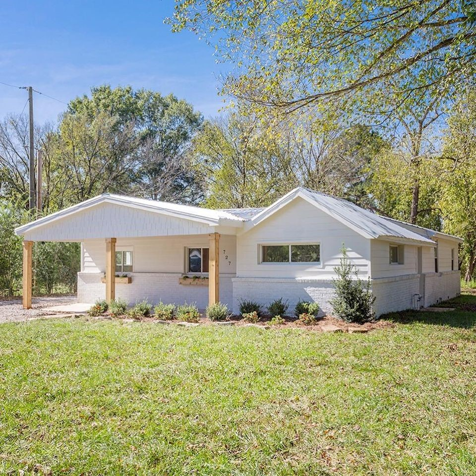 JNJ Homes LLC'