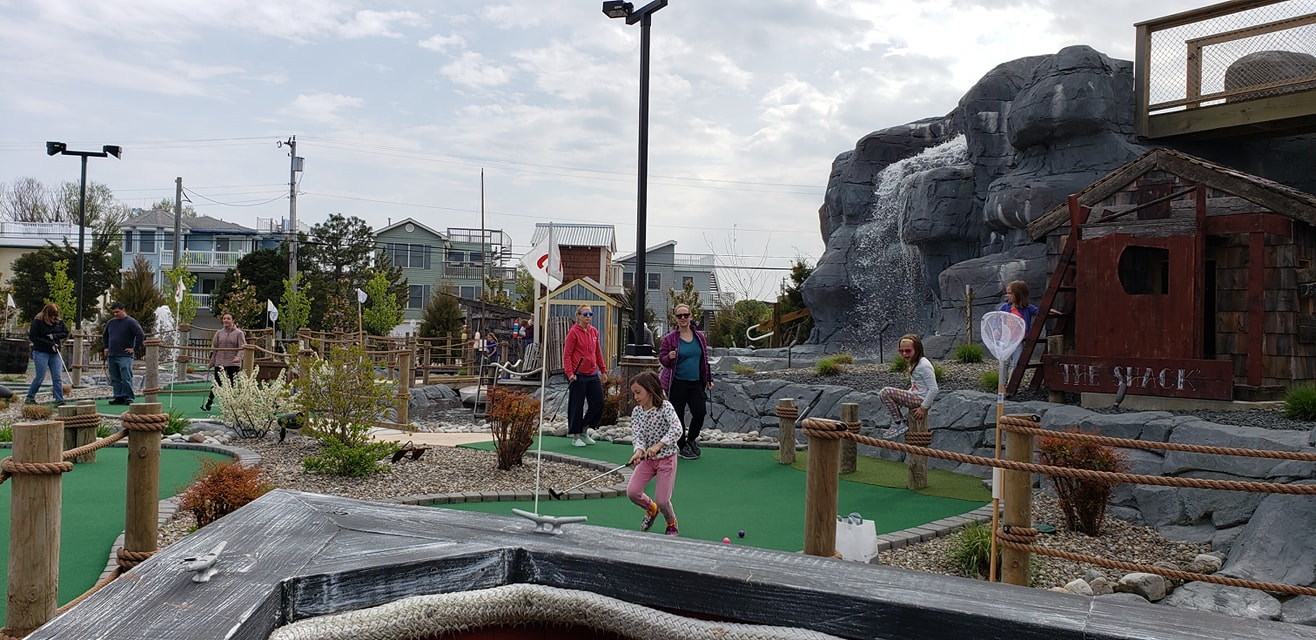 harris mini golf'