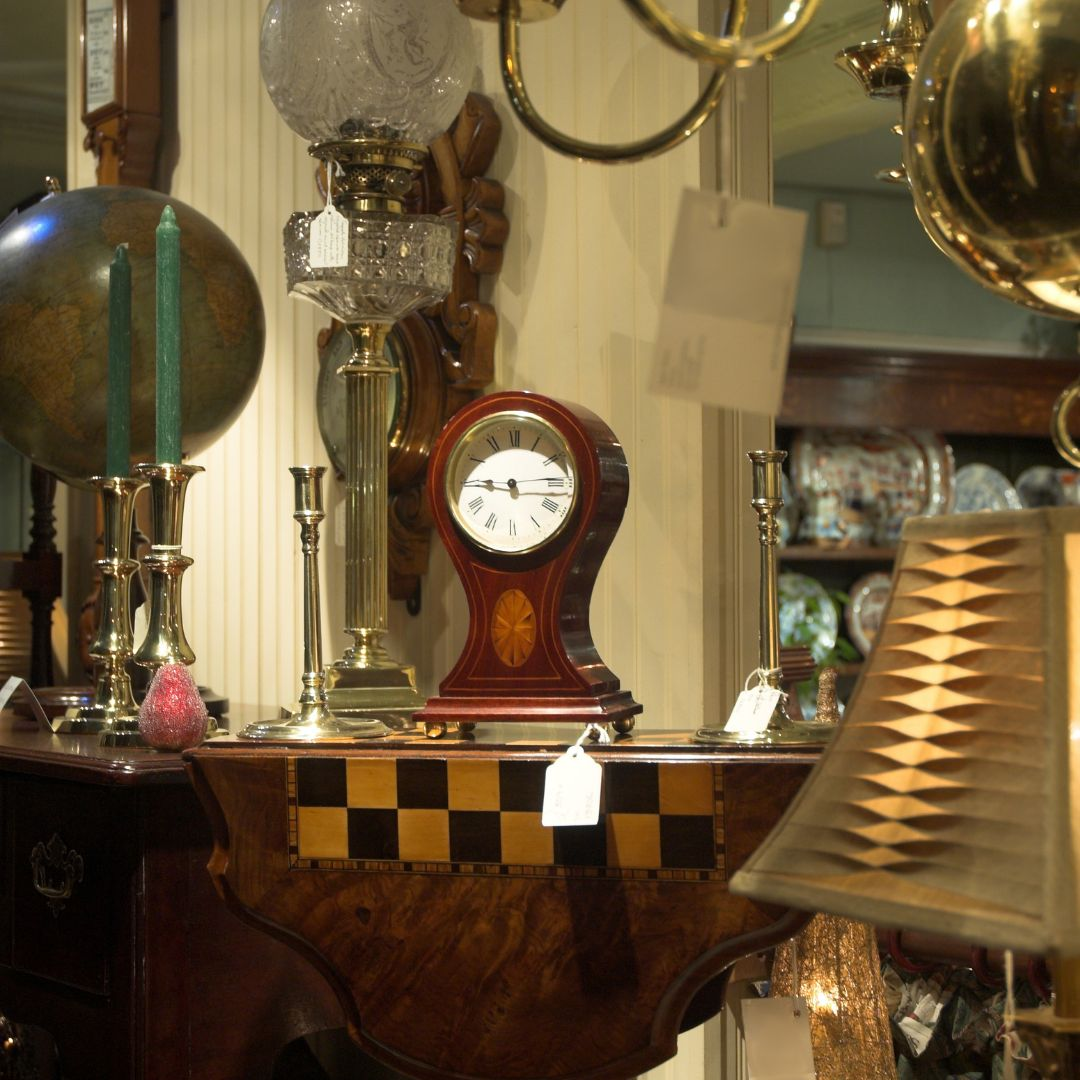 Antique Store'