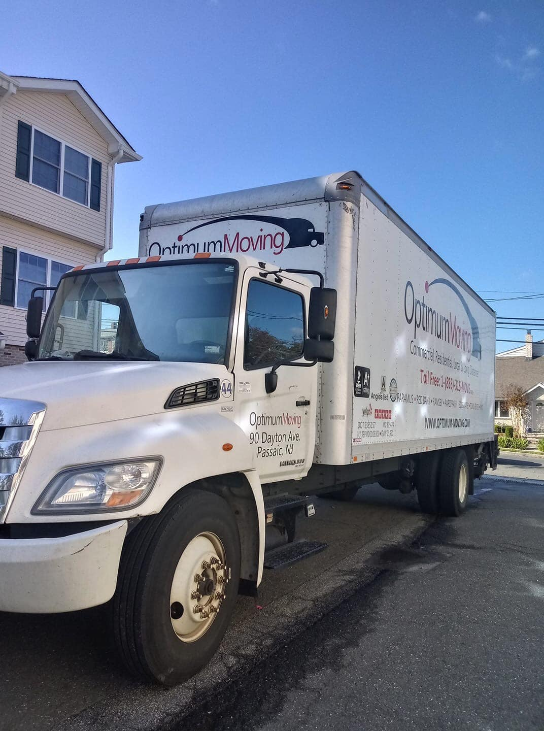 Company Vehicle For Optimum Moving'