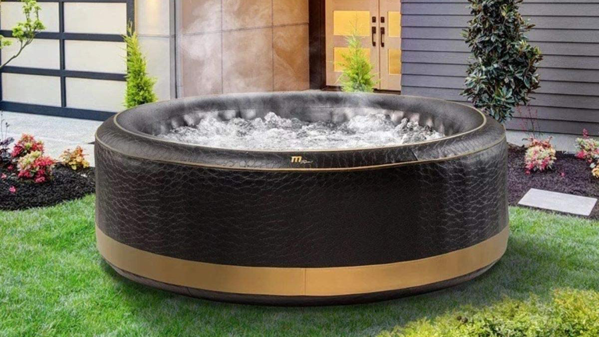Hot Tubs'