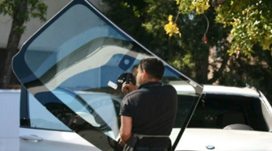 Auto Glass Repair'