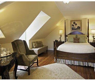 The Governor's House Inn Logo