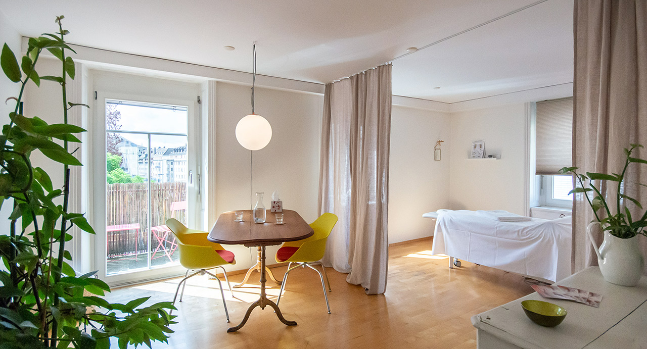 Jacobsen Massage Zürich Logo