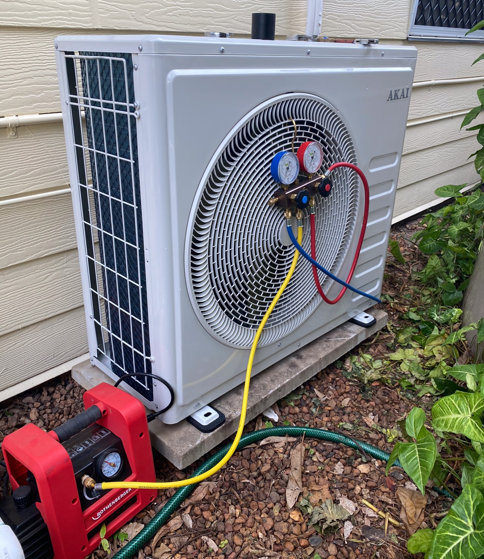 Domestic Electrician'