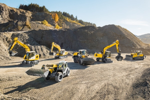 Earthmoving Machine Market'