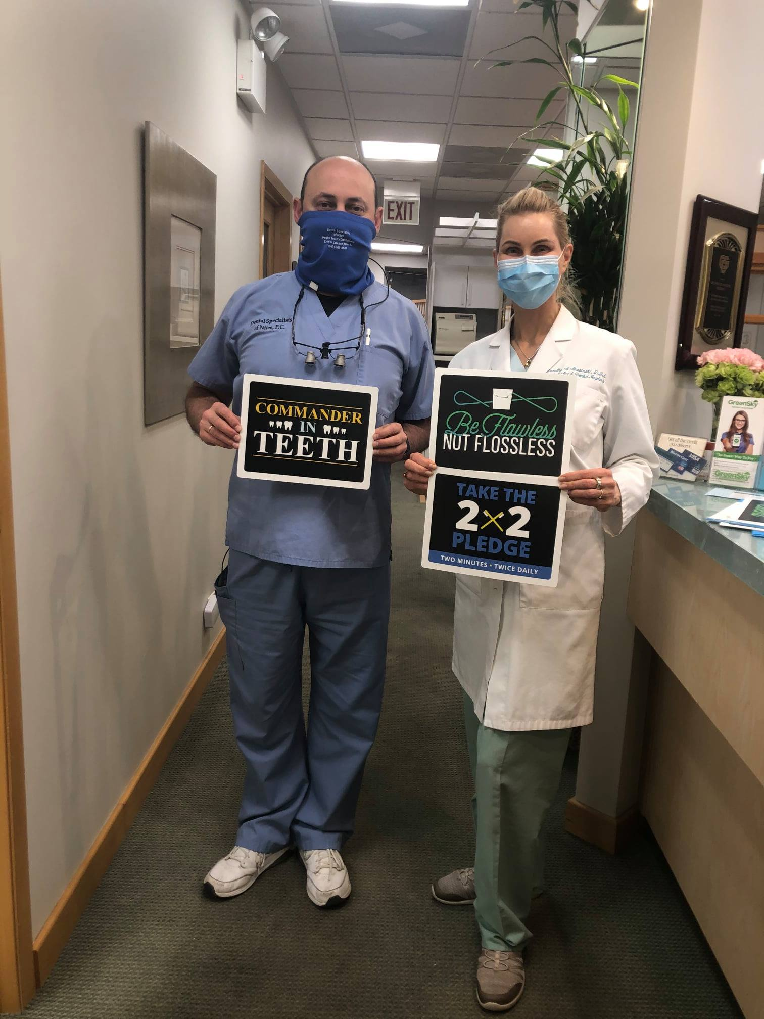 Dentist In 60714'