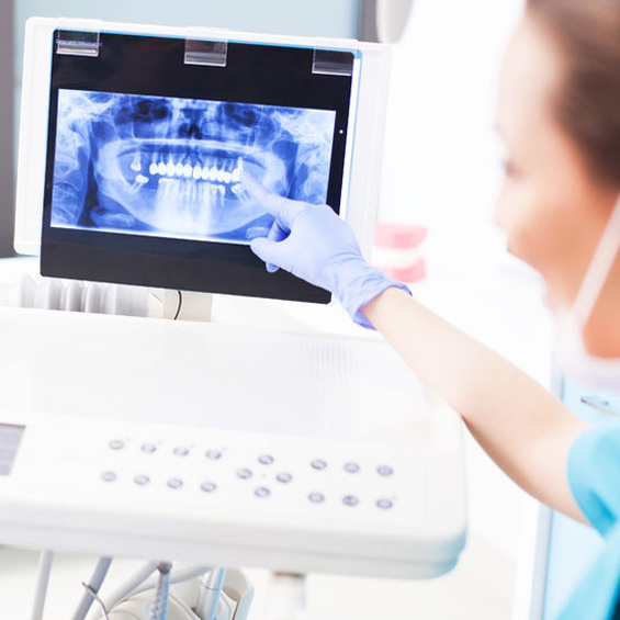 Restorative Dentist'