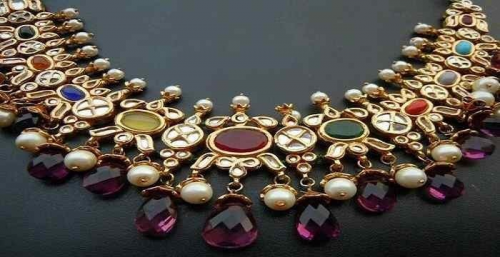 Gems &amp; Jewelry Market'
