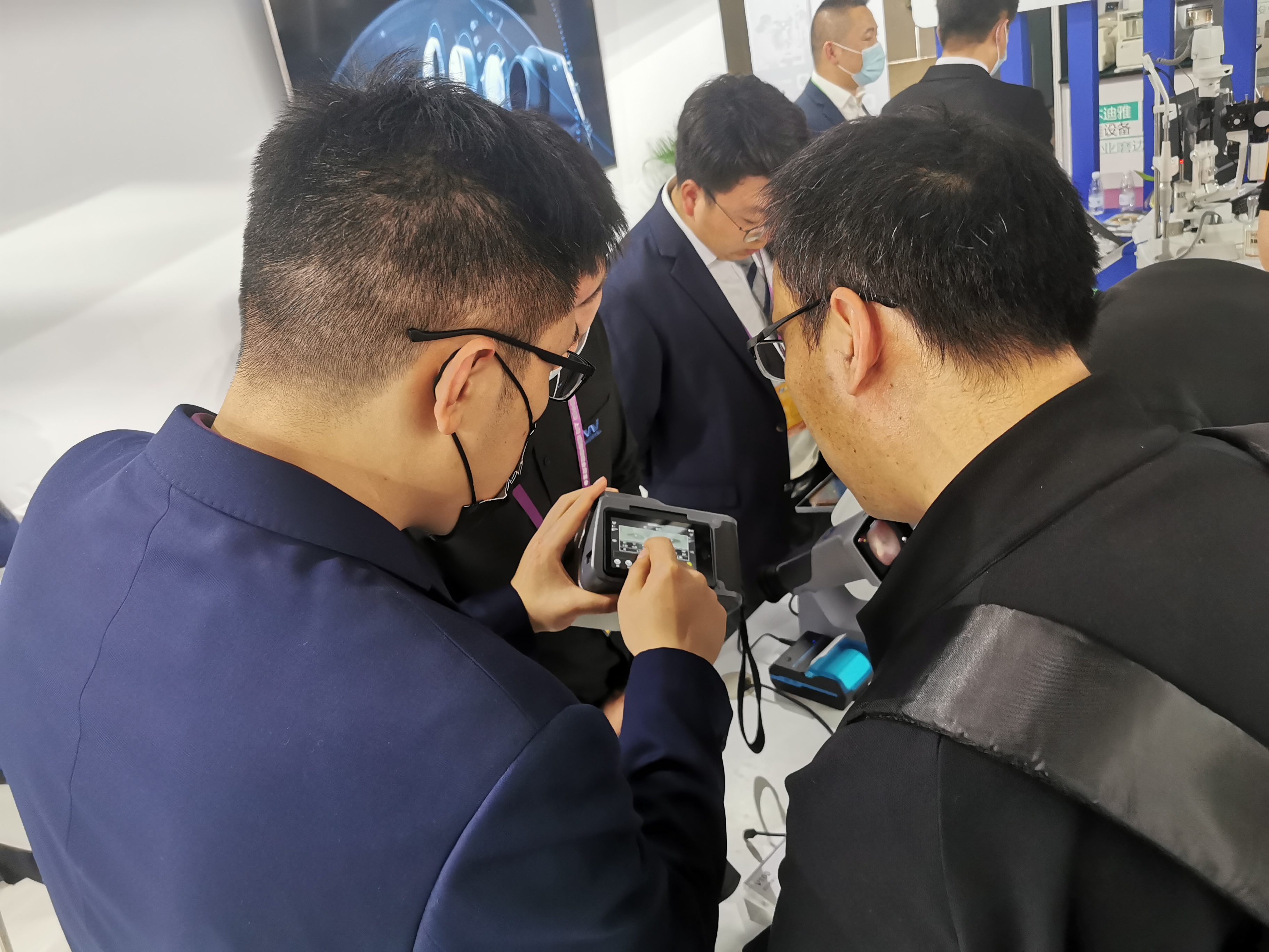 MediWorks Attends the SIOF 2021 with Advanced Ophthalmic Ins