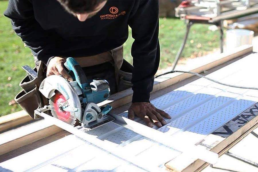 eavestrough repair Cambridge'