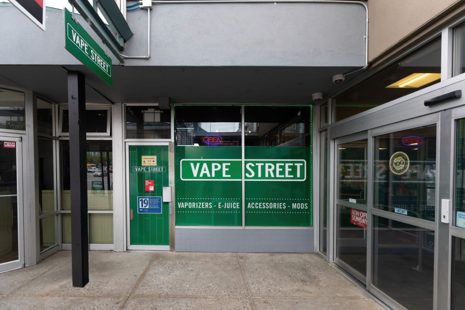 Company Logo For Vape Street Burnaby Metrotown BC'