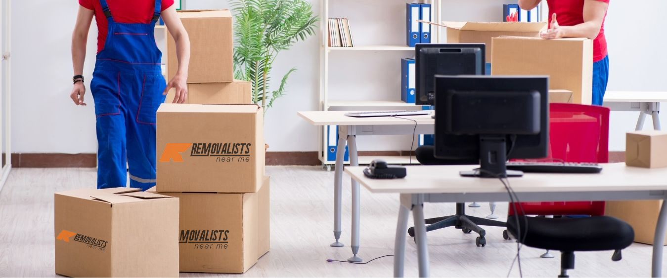 Removalists Near Me Logo