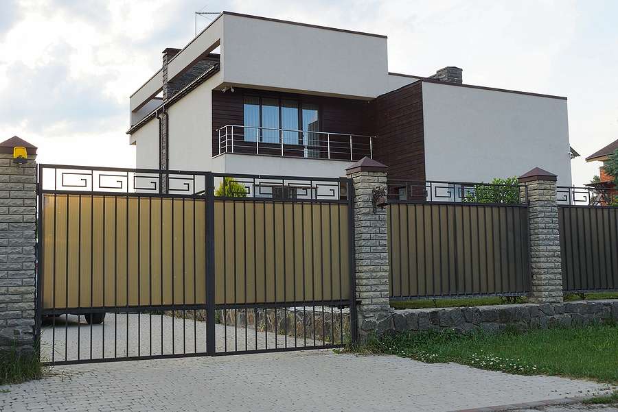 Driveway Gates'