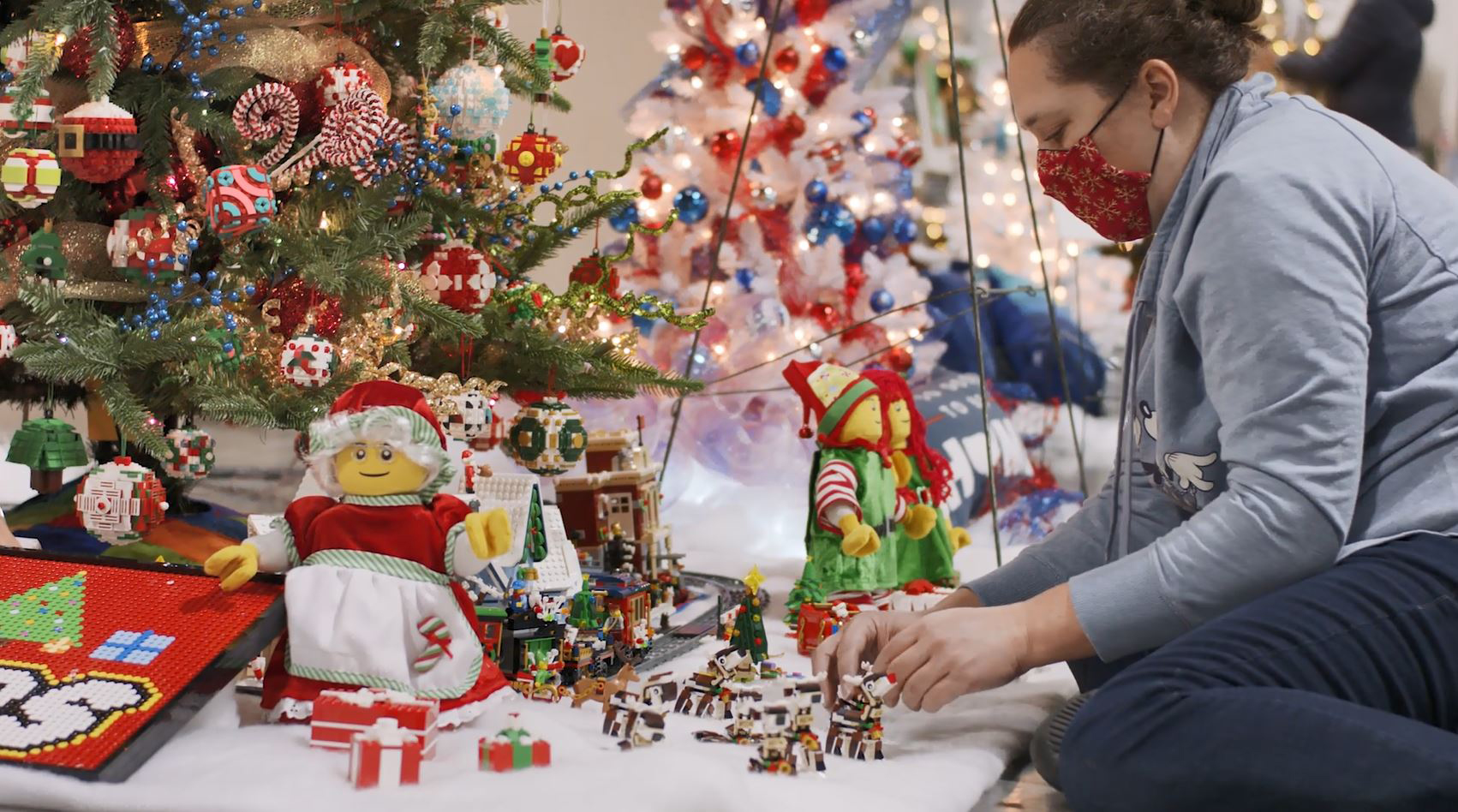 Intermountain Primary Children's Festival of Trees 2'