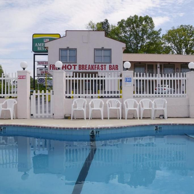 Motel'