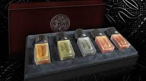 Luxury Niche Perfume Market'