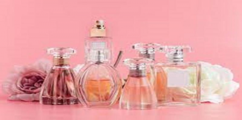 Perfume and Essence Market'