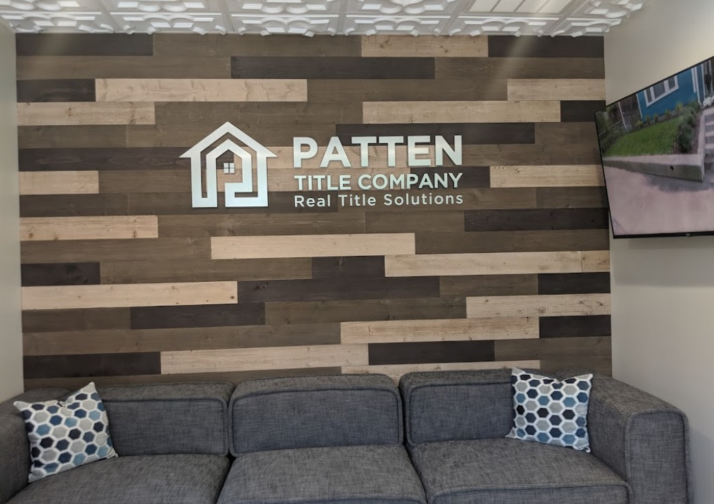 real estate closing agent'