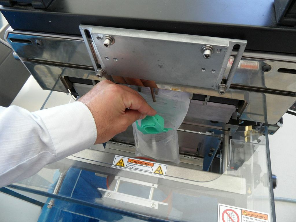Medical packing machine'
