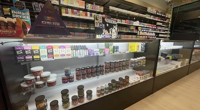 Company Logo For Vapes N Smoke'