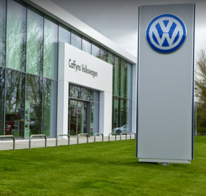 Volkswagen dealer'