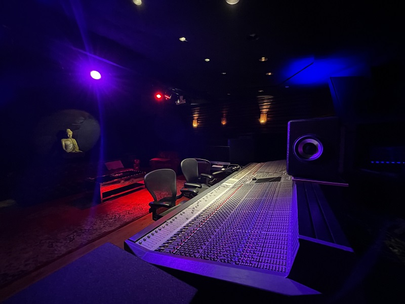 Studio near me'