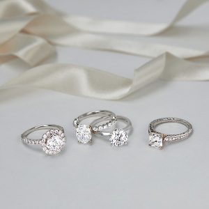 diamond stud earrings'