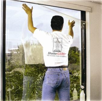 Cut-A-Way of BlastGARD treated glass