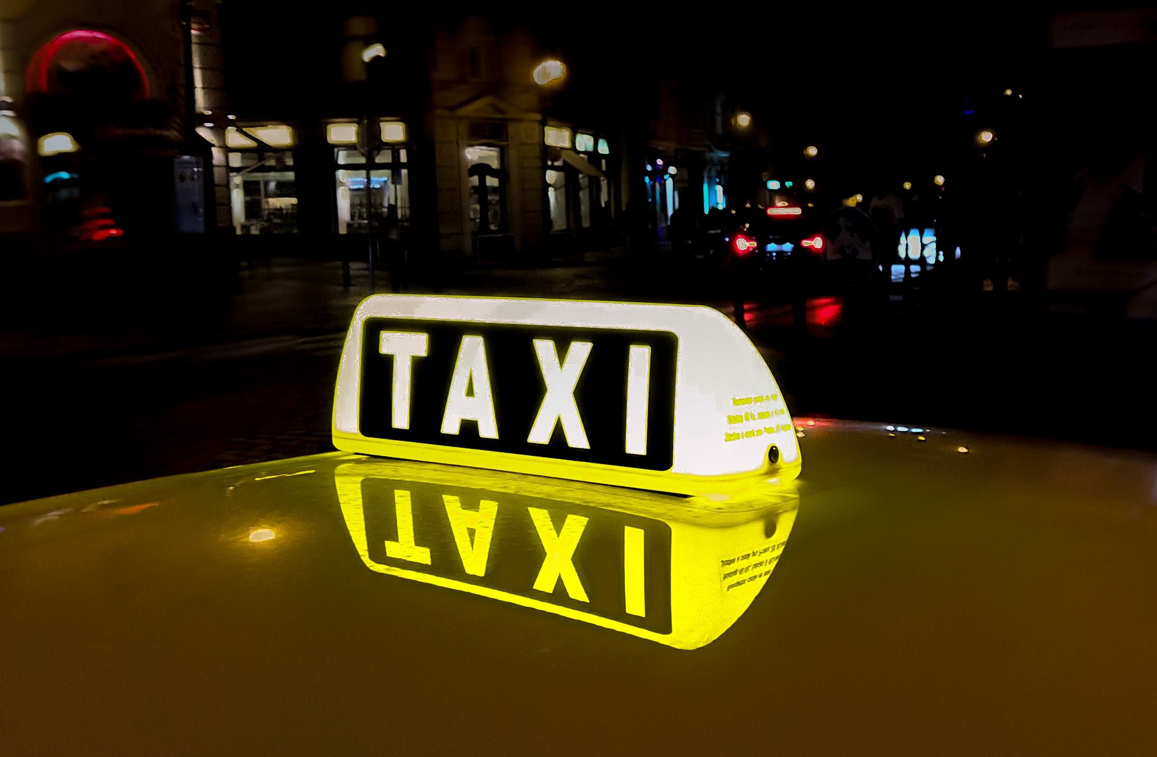 Company Logo For La Familia Taxi Inc'
