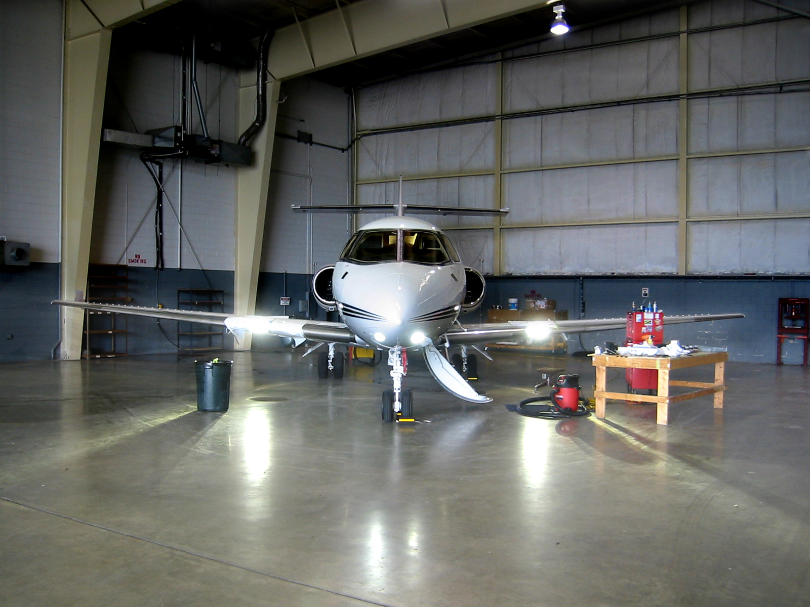 Hawker 800XP with light installed'