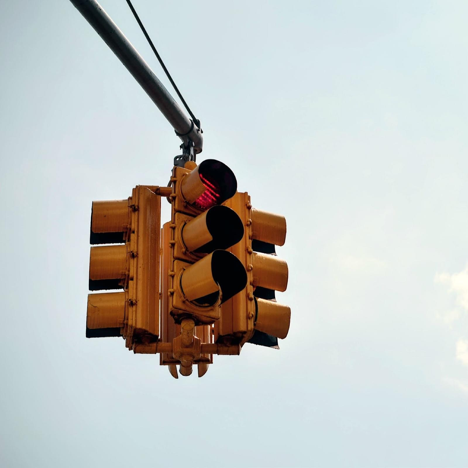 Red Light Violation? Contact Experienced Miami Traffic Ticke'