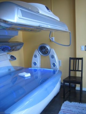 tanning bed'