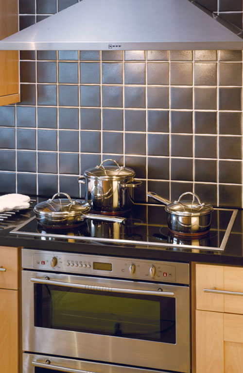 gray tiles'