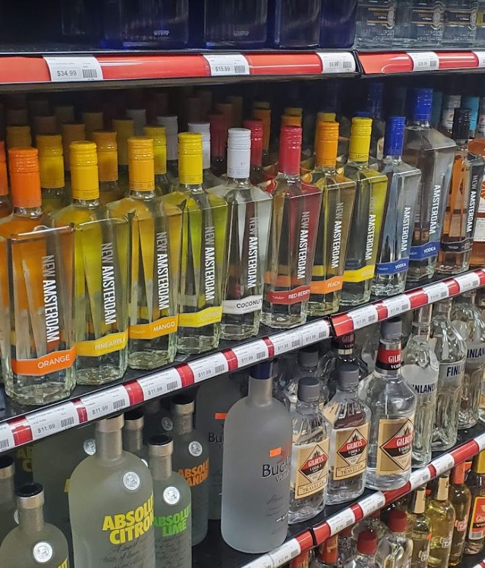 Company Logo For Star Liquor & Cigarette'