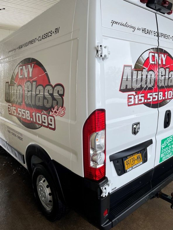 CNY Auto Glass LLC Logo