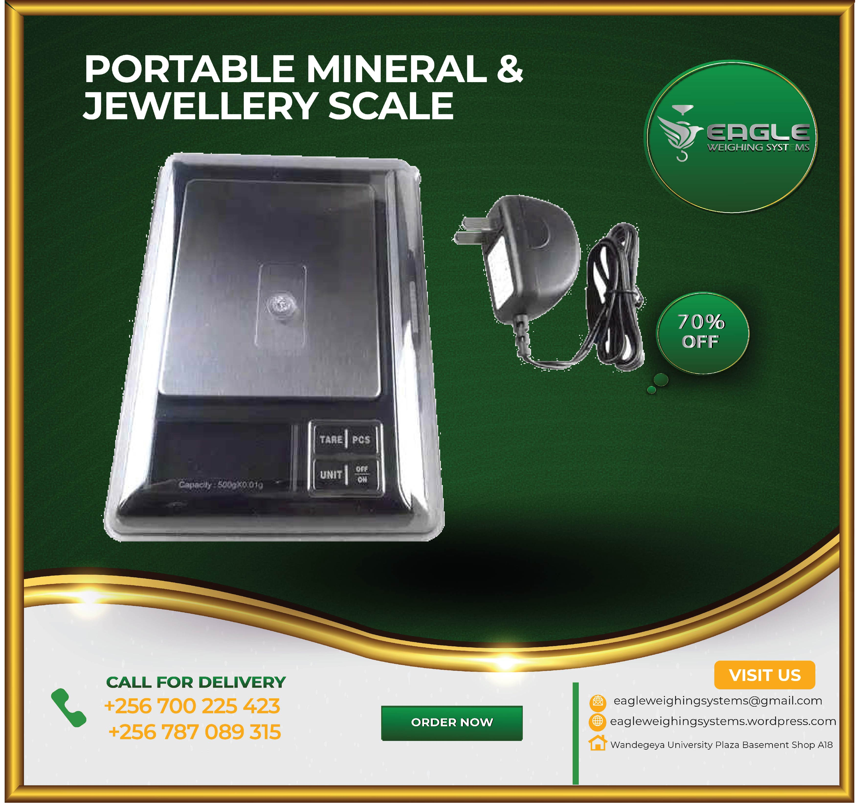 Professional Mini 0.01 x 300g portable scales in Kampala'