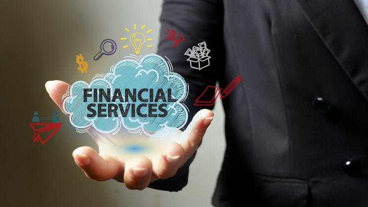 Private and Public Clouds in the Financial Services Market
