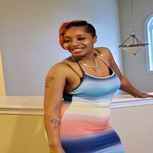 La Boutique, Inc Logo