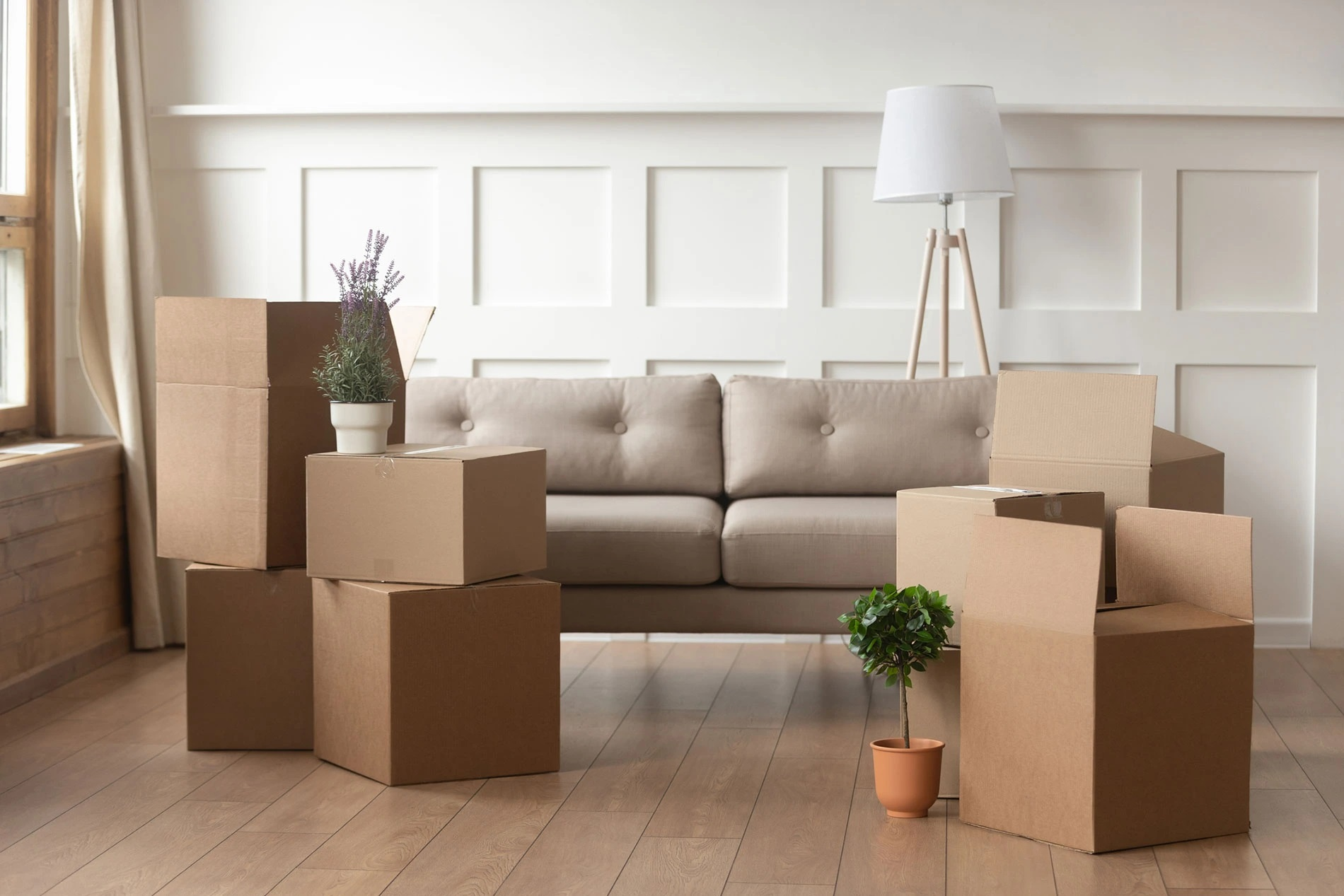 Company Logo For Door to Door Movers'