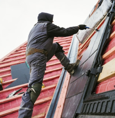 Top Quality Miami Roofers Logo